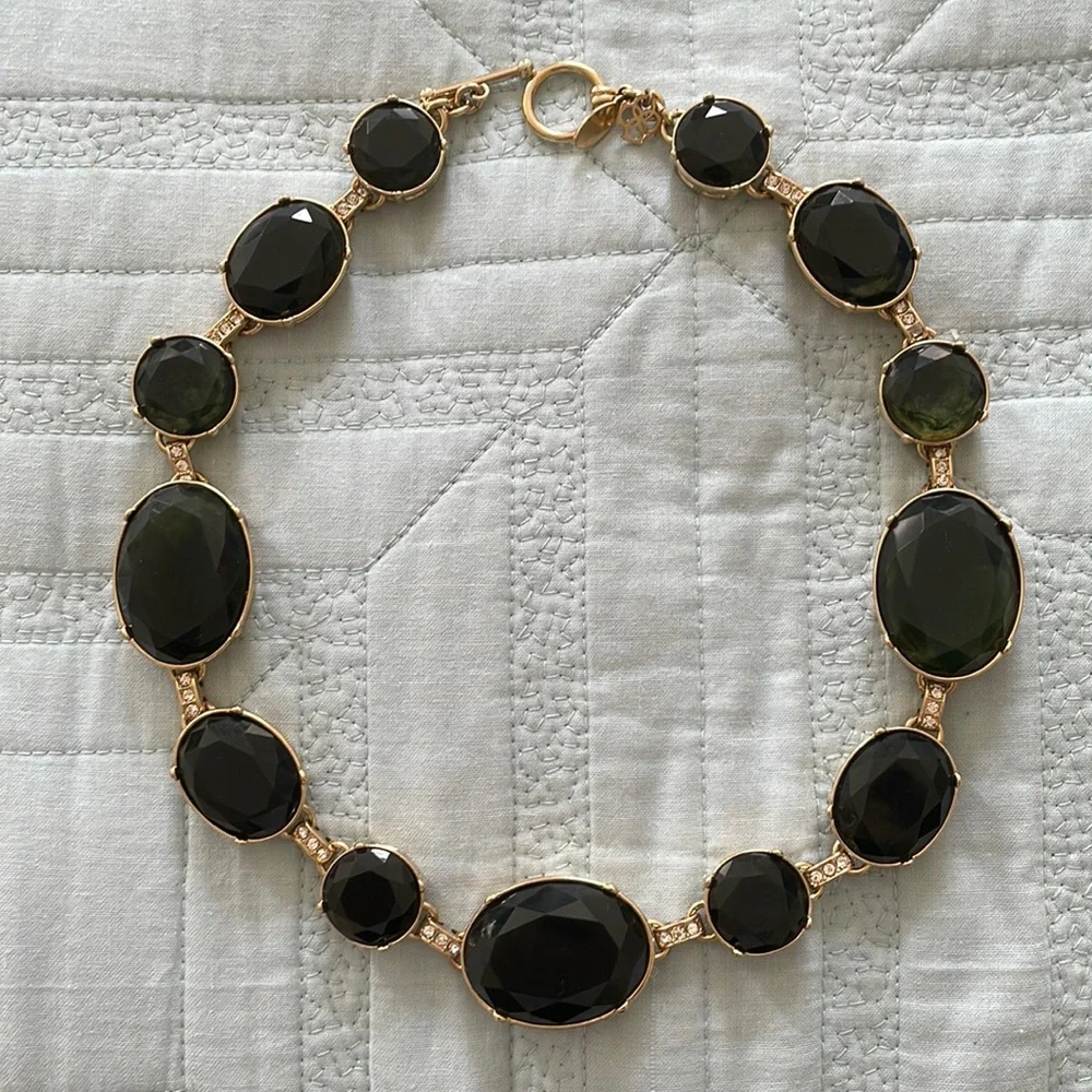 Ann Taylor smoke green statement necklace - Picture 1 of 3